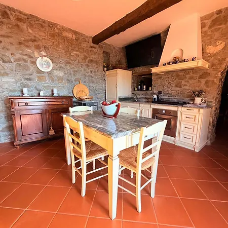 Casa Dina Bagnone