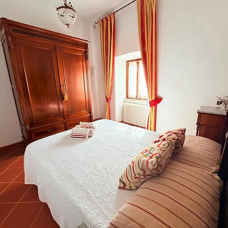 Casa Dina Apartmán *